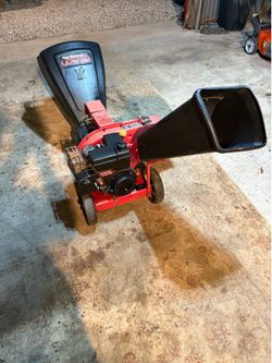 Yard machines 5.5hp wood chipper/shredder