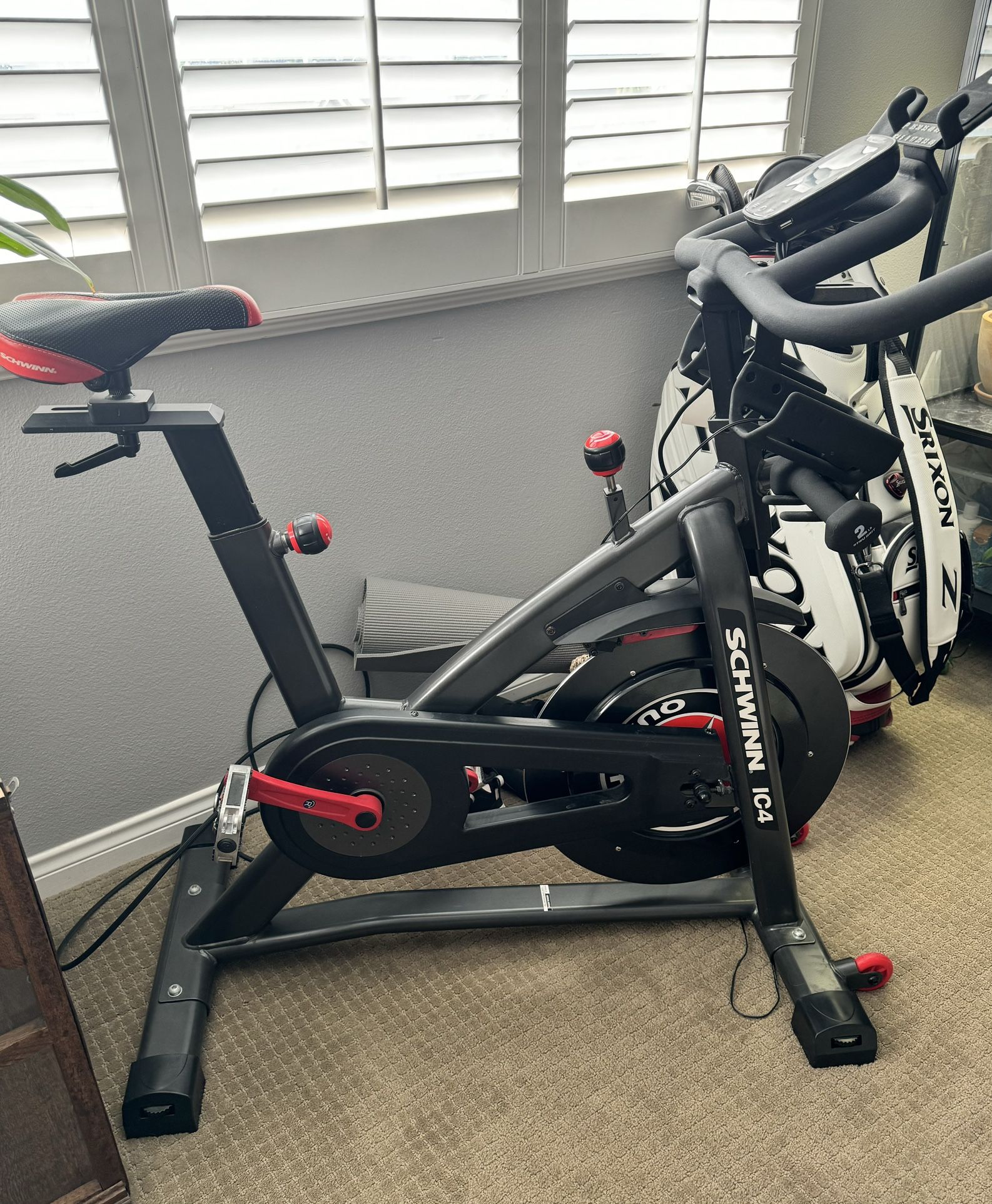 Schwinn IC4 Stationery Bike