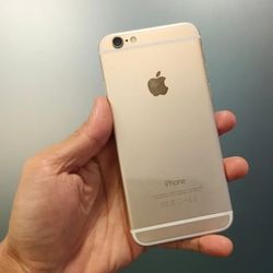IPhone 6 Unlocked with Warranty 😊