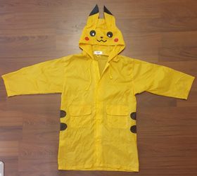 Rare Vintage Pokémon Pikachu Child's Rain Jacket Straight From TOMY Japan 
