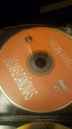 Cds spanish, and english, totalling 30+ cds