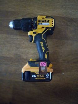 DeWalt DCD 798 Hammer Drill With BATTERY 80 dollars NO LESS