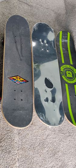 3 Skateboards