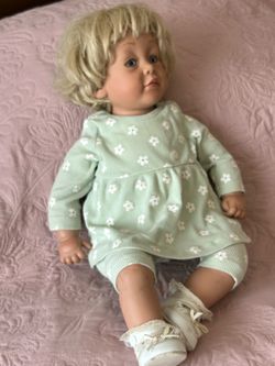 Pat Secrist Doll 1991 VT Collectible 22”