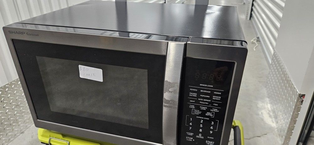 Used Sharp Carousel 1.4 cu ft. Microwave
