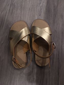 Gold strappy shoes little girl