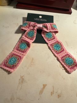 Barrette women or girl