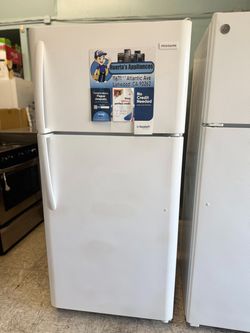 Frigidaire White Top and Bottom Refrigerator