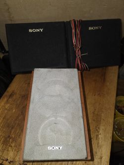 3 Sony Speakers
