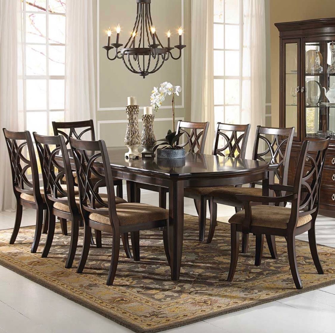 Dining Room Table / 6 Chairs / Credenza package deal