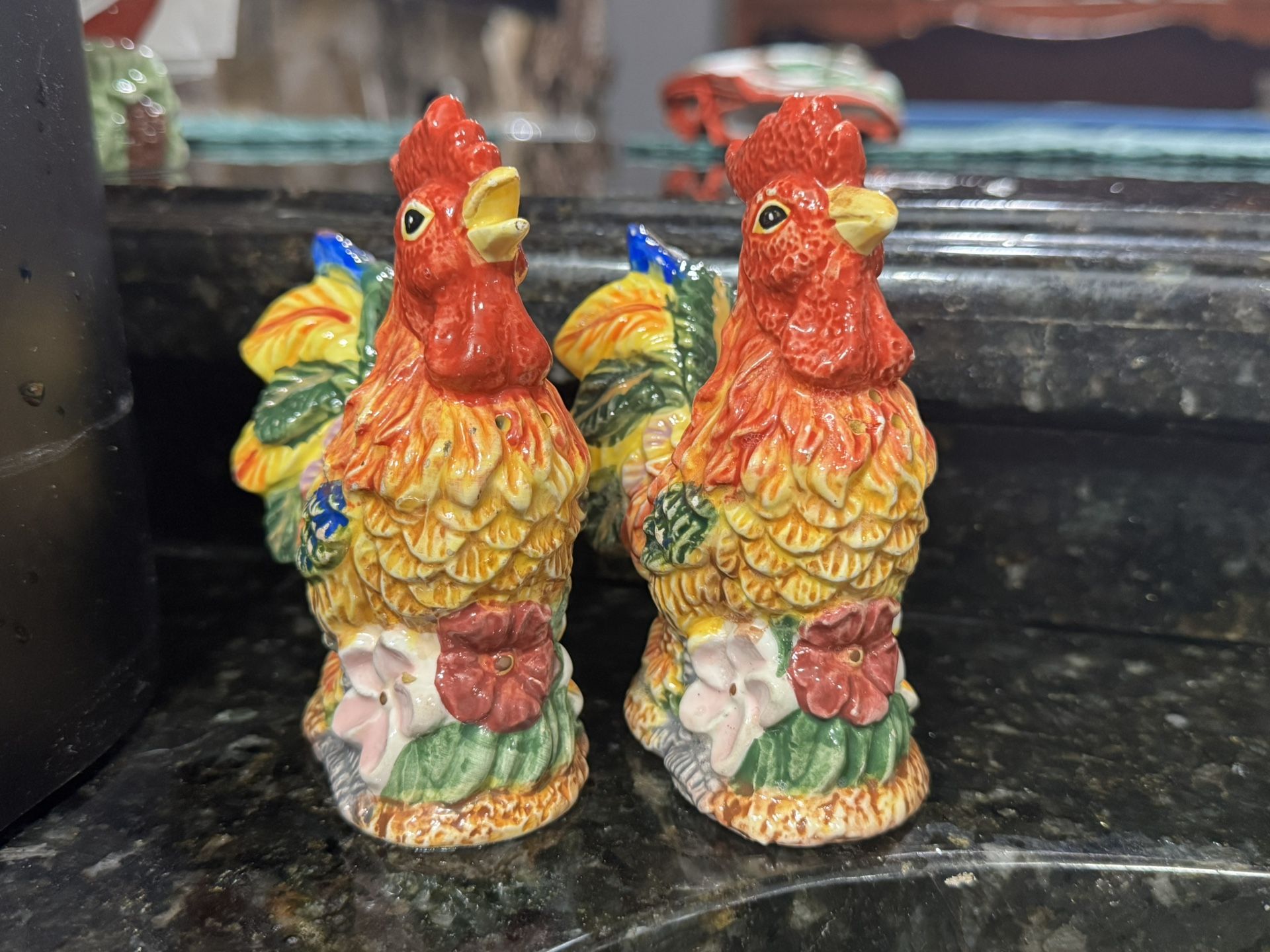 Rooster Salt & Pepper shakers