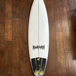 RUMANER SURFBOARD  5’9” x 18.15 x 2.20