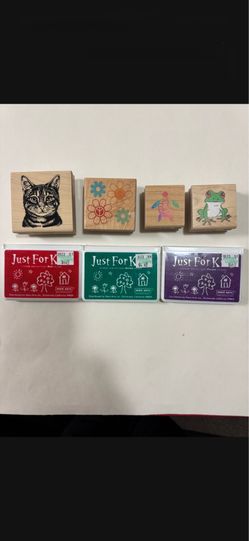 RUBBER STAMPS AND PADS. NOT USED. CAT. TURTLE. FROG. FLOWERS. WITH 3 INK PADS.