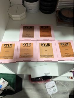 Kylie cosmetics bronzer