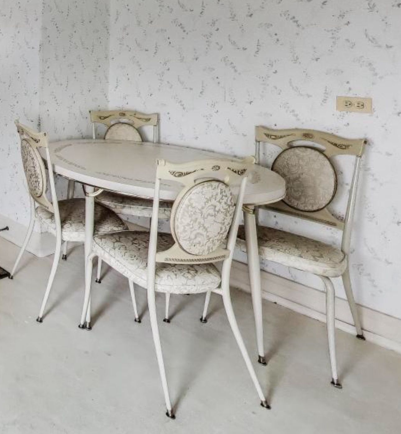 MCM Kitchen Table