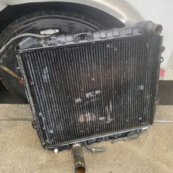 Toyota Pickup Radiator