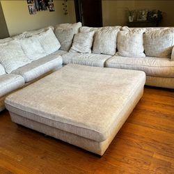 Rawcliffe Sectional with Ottoman