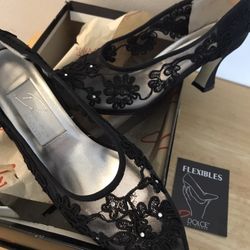 New Women’s Dolce By Pierre Black Lace Netting With Rhinestones Shoes -Size 8 1/2