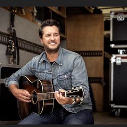 Luke Bryan - 4 Tickets - 50 yard Line