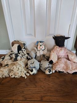 Country decor-3 stuffed cows