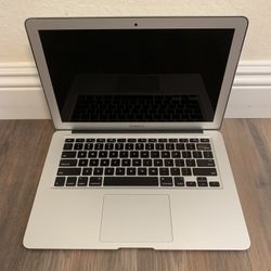 i7 Macbook Air Mid 2013 with 256 GB SSD, 8GB Ram, and Big Sur OS