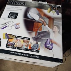 Shark Steam Cleaner Deluxe 