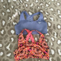 Nike sports bra bundle 