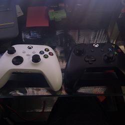Xbox Controllers 