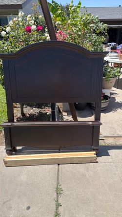 Twin bed frame