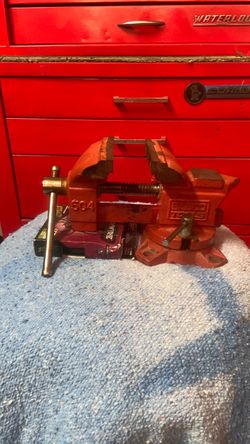 Bench Vise