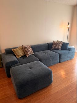 🛋️ Like-New Blue Modular L-Shaped Sectional Couch – $250