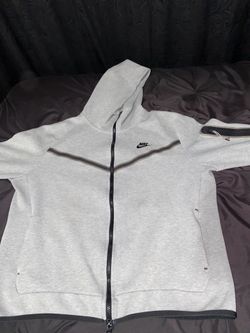 Nike Tech