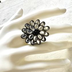 Rhinestone Flower Stretchy Band Ring 