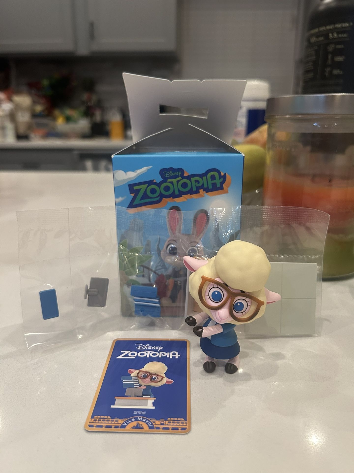 POPMART TRADE: Disney Zootopia Series Figures - Vice Mayor
