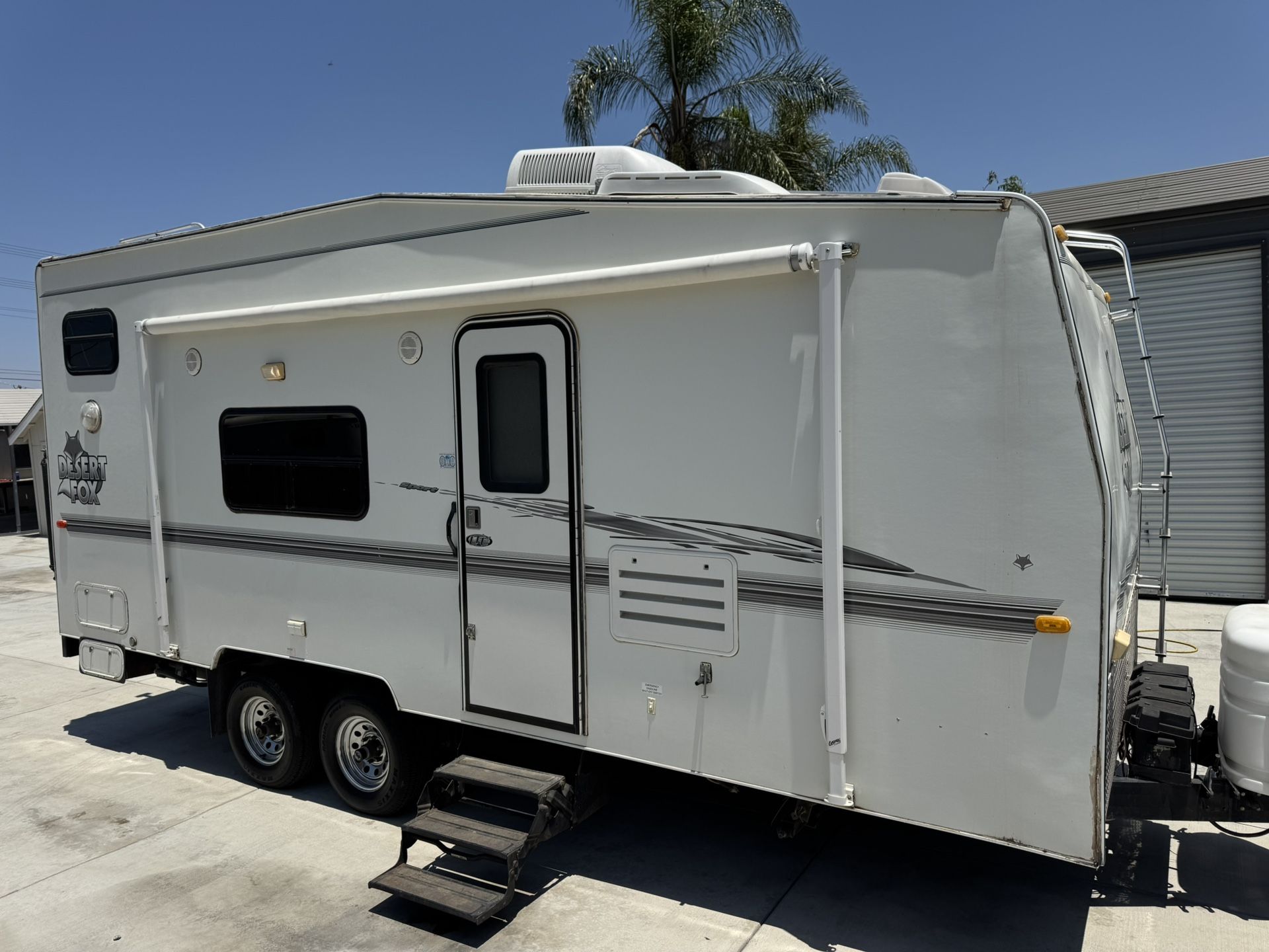 2005 Northwood Desert fox 21SW toy hauler !