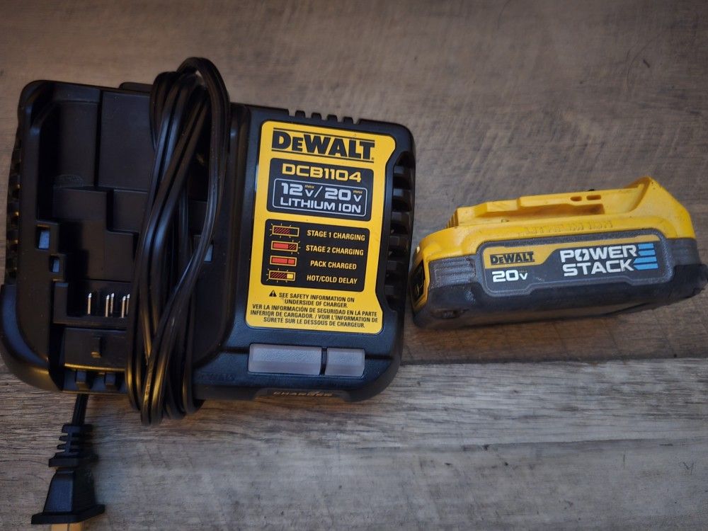 DEWALT 20V POWER STACK BATTERY AND 20V CHARGER 
