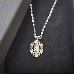 Valentino necklace & pendant