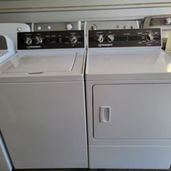 Only 3 Years Old!!! Newest Versions, TR-5 Series, Speed Queen, Commercial, Matching Set w/ ELECTRIC Dryer!!!
