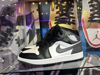 Nike Air Jordan 1 Mid "Black White Iron Grey" SIZE: 9
