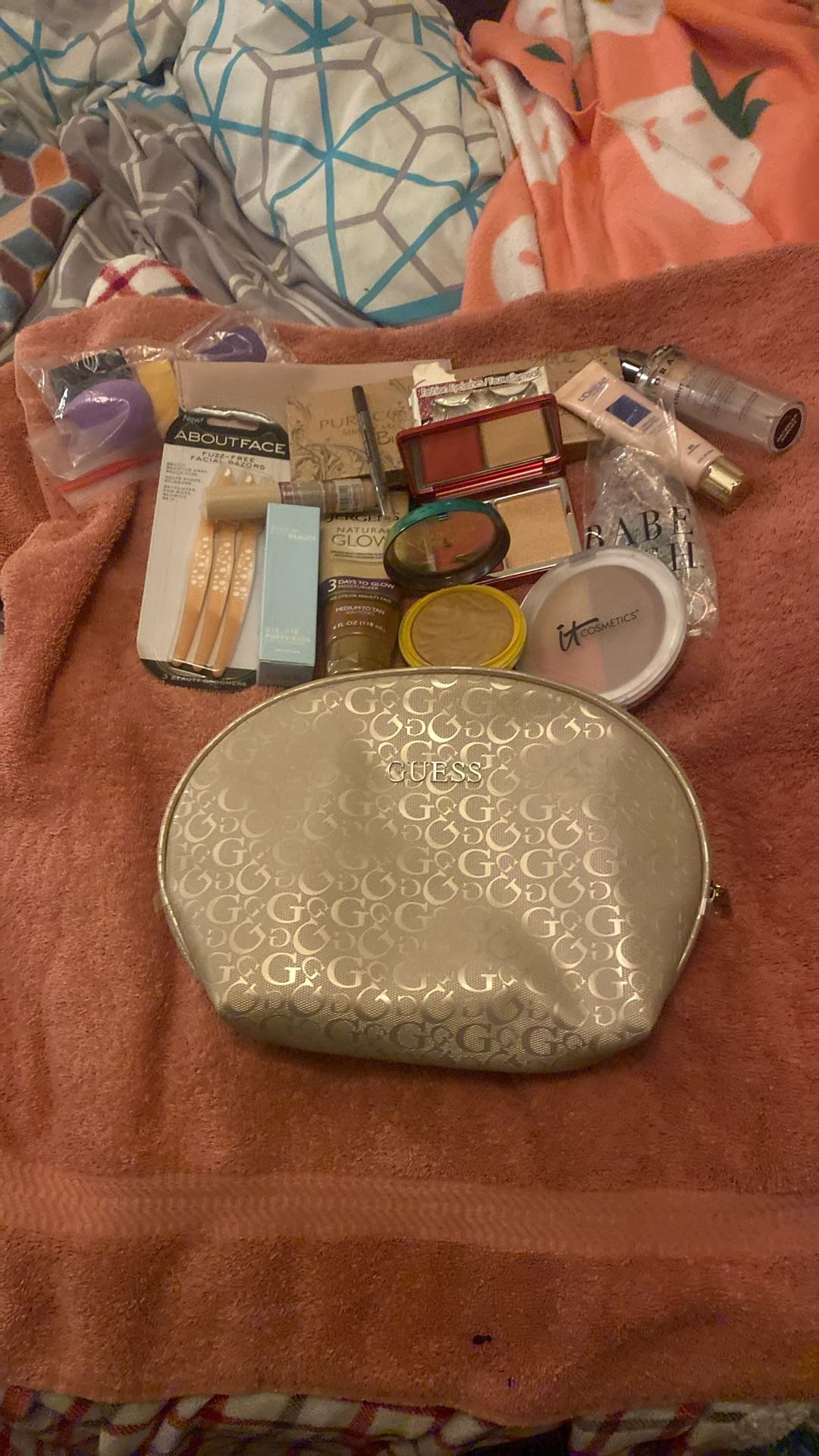 Beauty Stuff N Xtra Med Guess Bag