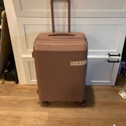 Dkny Luggage Roughly 30“ X 16“By Ten Deep Or 16 Deep With The Expander Zipper 