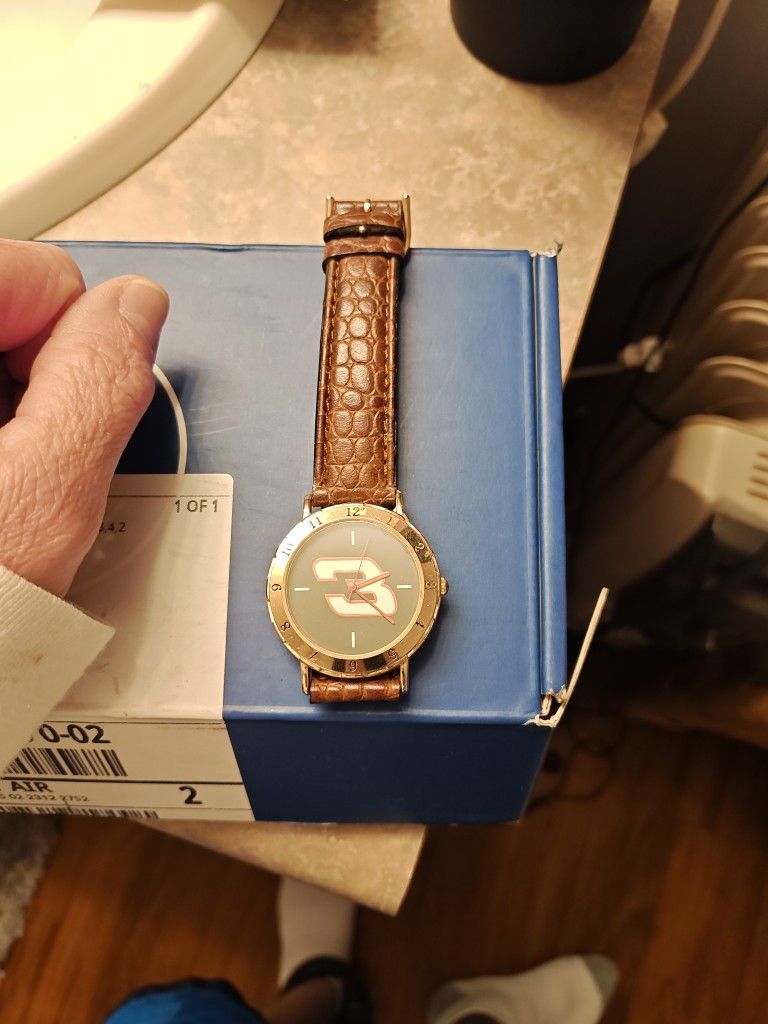 DALE EARNHARDT WATCH