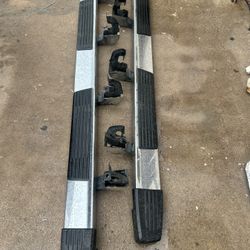 GMC Sierra Crew Cab Side Steps