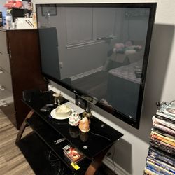LG 65 Inch Tv & Tv Stand