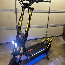 New Electric Scooter Kaabo Wolf King GT Top speed 62 mph , Long range 80 Miles Range 