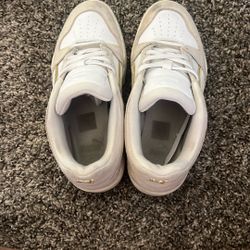 Pumas Size 7 Women