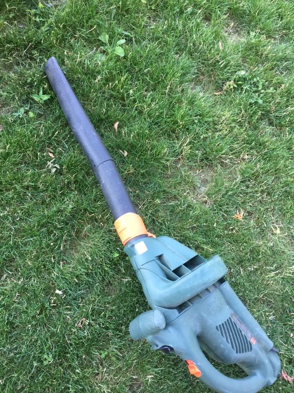 Leaf blower