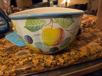 Ceramic bowl