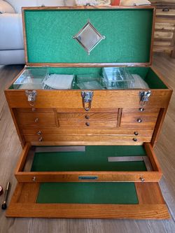 Gerstner International GI-T24 Red Oak 11- Drawer Top Chest
