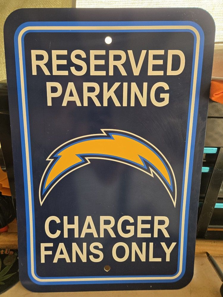 Chargers NFL Sign